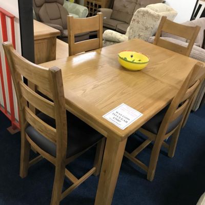 table1935B11E-C719-1855-7472-B41D806C0BD4.jpg